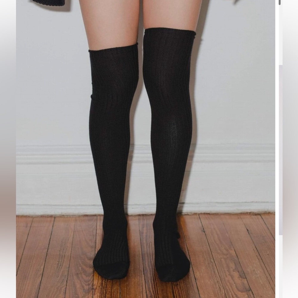 🌸 Over the Knee Black Ribbed Soft Socks